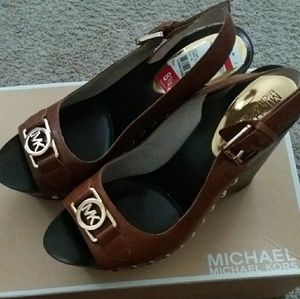 MK brown and gold wedges